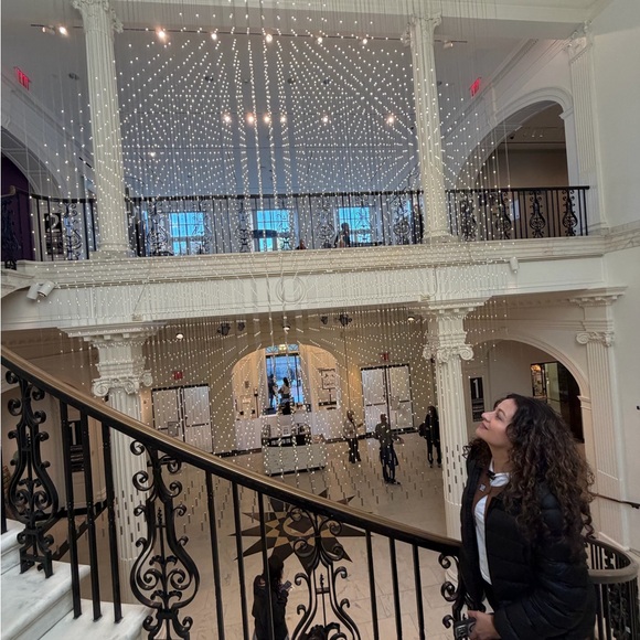 Meet your Posher, Julie - Picture 1 of 1